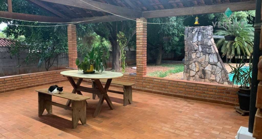 Chácara com 3 dormitórios à venda, 1570 m² por R$ 1.100.000,00 - Monte Carlo  - Guapiaçu/SP