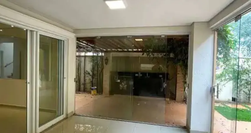 Casa com 3 dormitórios à venda, 235 m² por R$ 1.800.000,00 - Jardim Moysés Miguel Haddad - São José do Rio Preto/SP