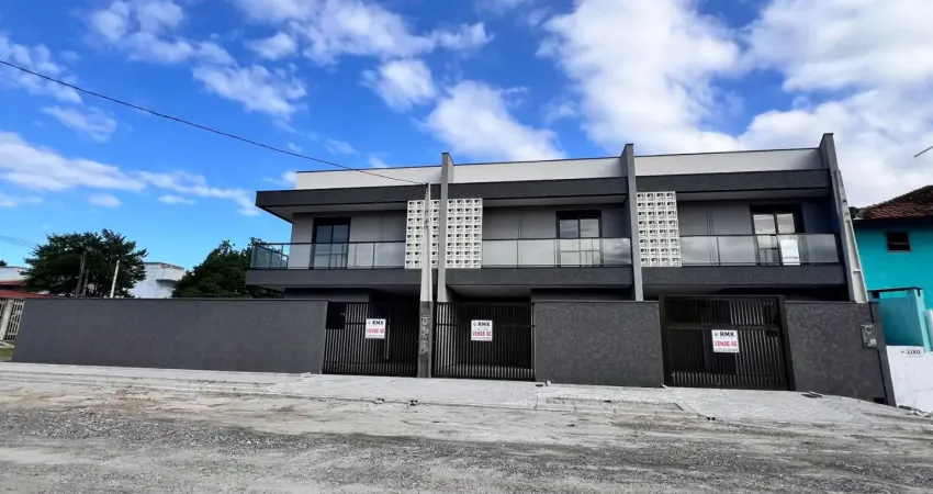 Casa com 3 quartos à venda no Bom Retiro, Matinhos