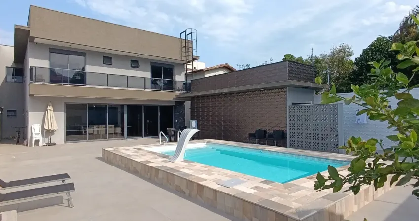 Casa com 5 quartos à venda na Rua São Mateus, 1265, Caiobá, Matinhos