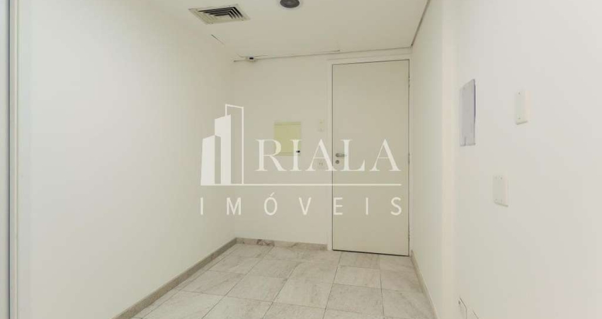 Comercial com 27 m²,  para alugar no bairro Paraíso.