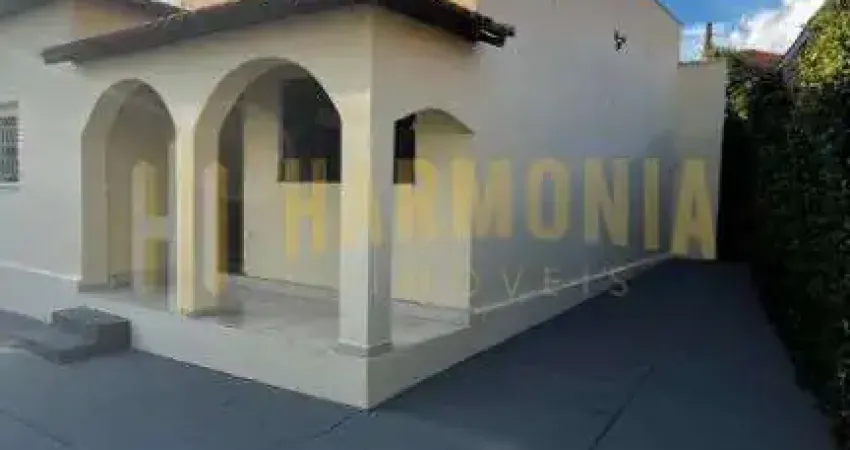 Casa a venda na Vila Xavier, proxima ao Jau e igreja santo Antonio.