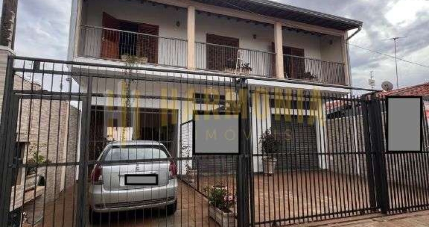 Otimo sobrado a venda no bairro Vale do Sol