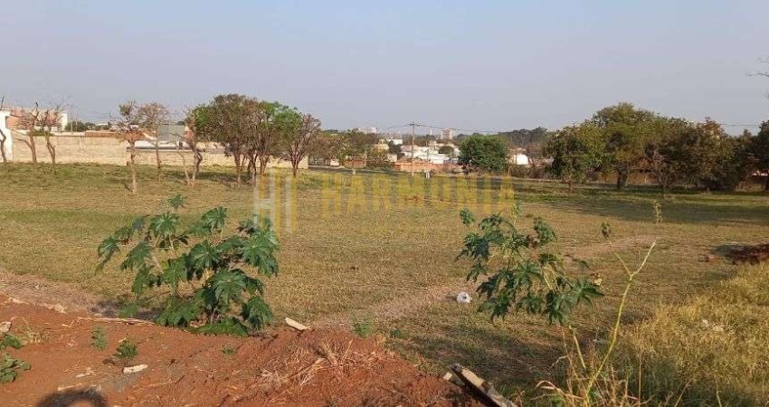 Terreno à venda na Cidade Jardim, Araraquara 