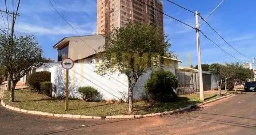 Casa a venda na Vila Harmonia em otima localizacao.