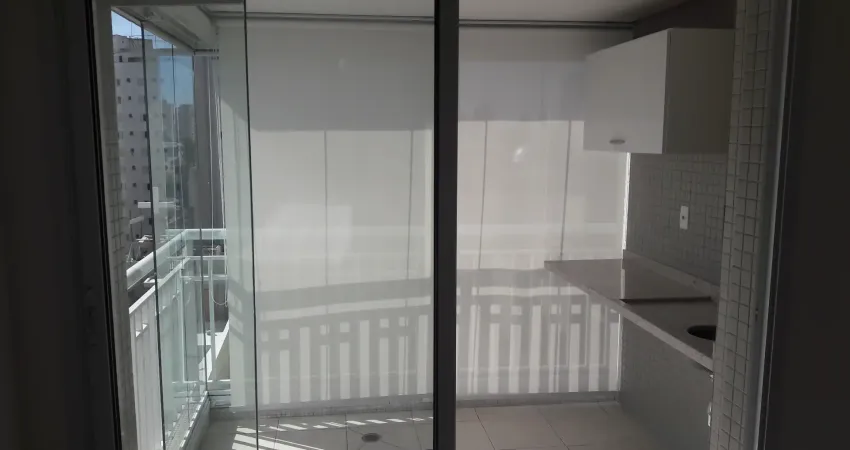Alugo apartamento com 43 metros quad. na Liberdade. Uma vaga de garagem.