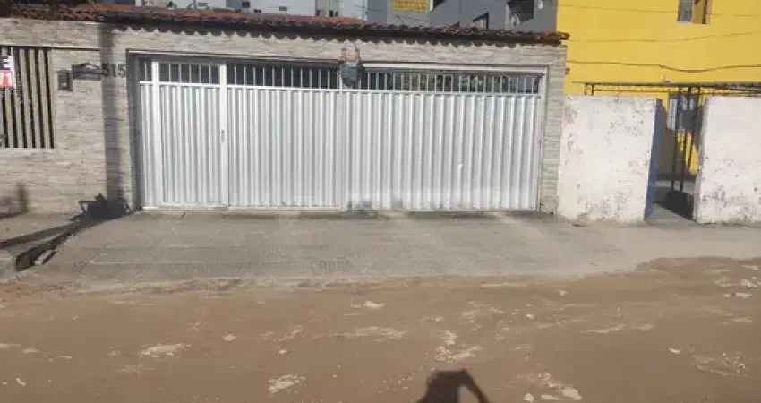 Casa em Cidade Universitária próxima da UFPE e Hospital das Clínicas