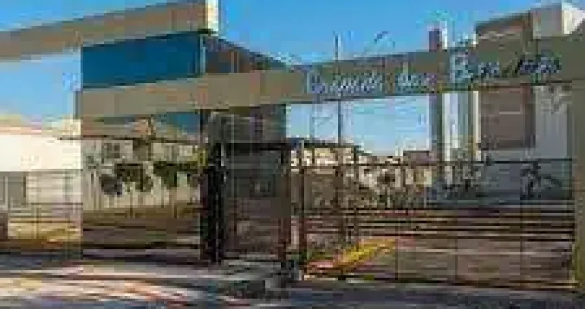 VENDA Cond Chap das Borboletas Ap 45m² Prox HMC Armario cozinha e wc