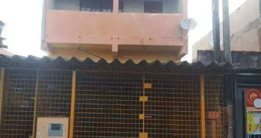 Vendo sobrado com salão comercial no Parque da Liberdade em Americana