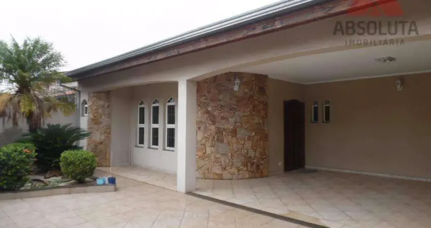 Casa com 3 dormitórios para alugar, 250 m² por R$ 4.545,00/mês - Vila Amorim - Americana/SP