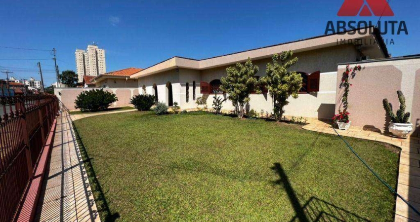 Casa a venda com 720 m² de terreno