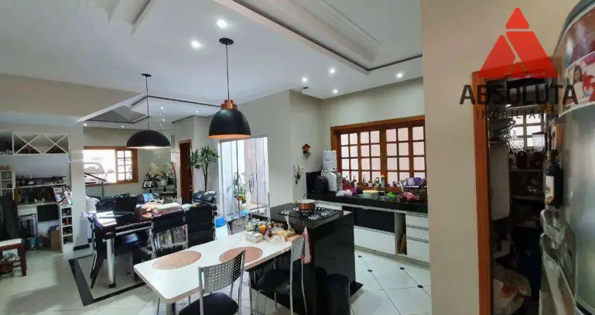 Casa com 3 dormitórios à venda, 230 m² por R$ 1.000.000,00 - Parque Nova Carioba - Americana/SP