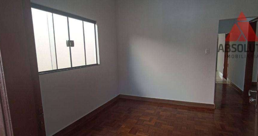 Casa com 4 dormitórios à venda, 162 m² por R$ 600.000,00 - Vila Santa Catarina - Americana/SP