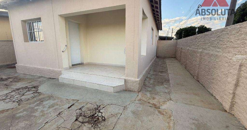 Casa com 2 dormitórios para alugar, 105 m² por R$ 1.490,00/mês - Vila Frezzarim - Americana/SP