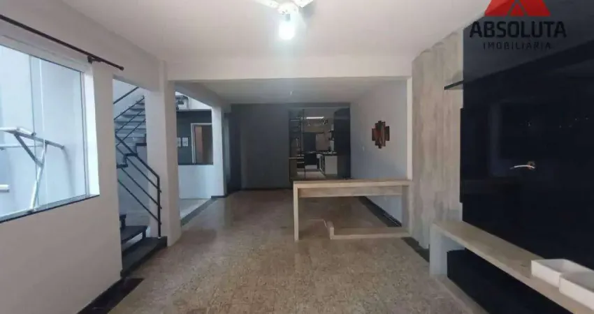 Casa com 3 dormitórios para alugar, 197 m² por R$ 3.915,34/mês - Parque Universitário - Americana/SP