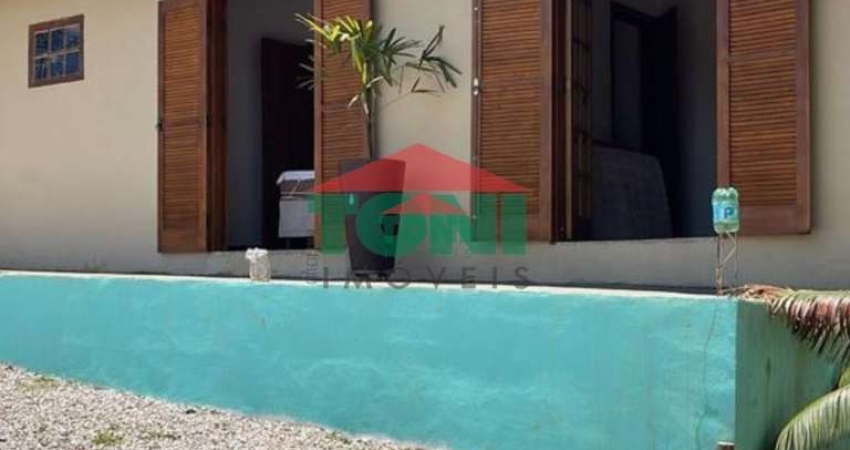 Chácara à venda em Salto-SP, Jardim Buru: 2 quartos, 1 sala, 2 banheiros, 250m² de área!
