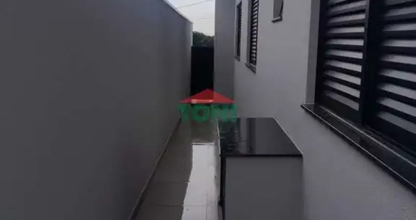 Casa em Condomínio à Venda em Salto-SP no Residencial Lagos D'icaraí - 3 Quartos, 1 Suíte, 2 Salas, 4 Banheiros, 2 Vagas - 152,71 m².