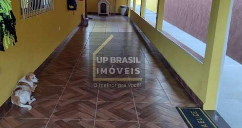 Chácara para Venda em Taubaté, Loteamento Chácaras Ingrid, 4 dormitórios, 2 suítes, 3 banheiros, 15 vagas
