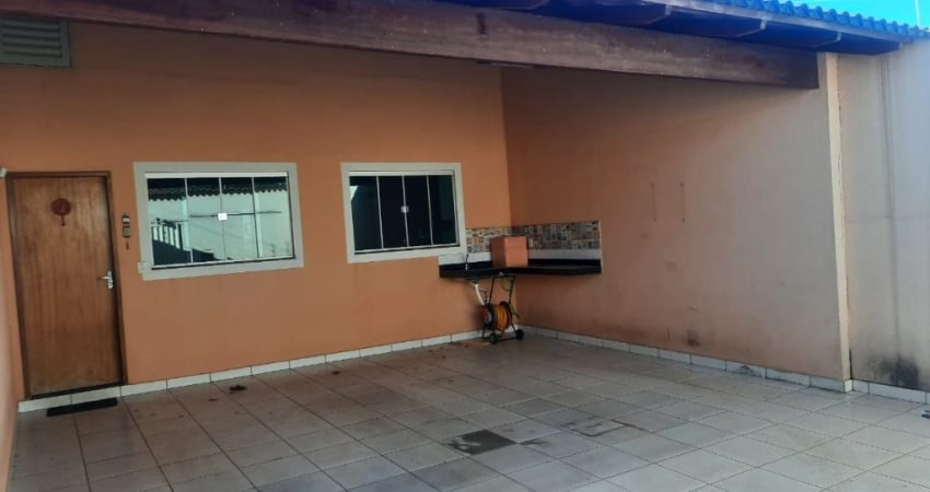 Casa com 3 quartos à venda no Parque dos Pirineus, Anápolis 
