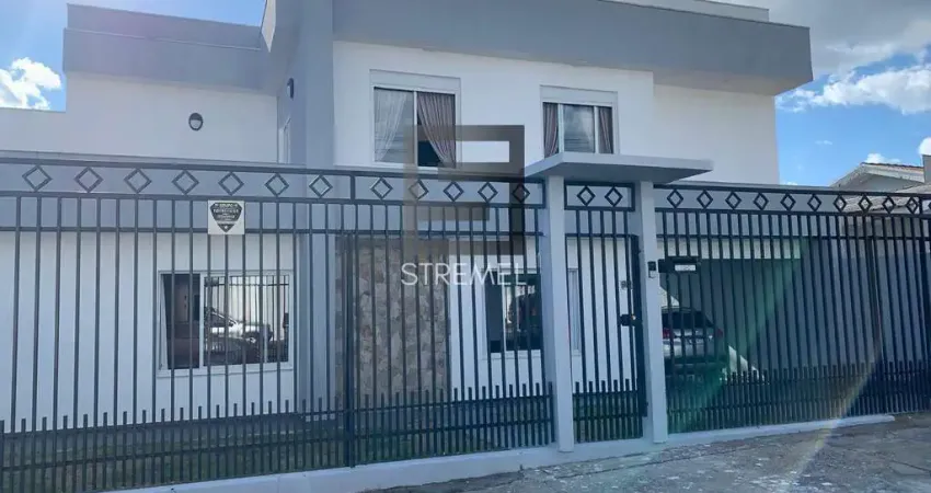 Sobrado para Venda em Guarapuava, Santa Cruz, 4 dormitórios, 2 suítes, 3 banheiros, 3 vagas
