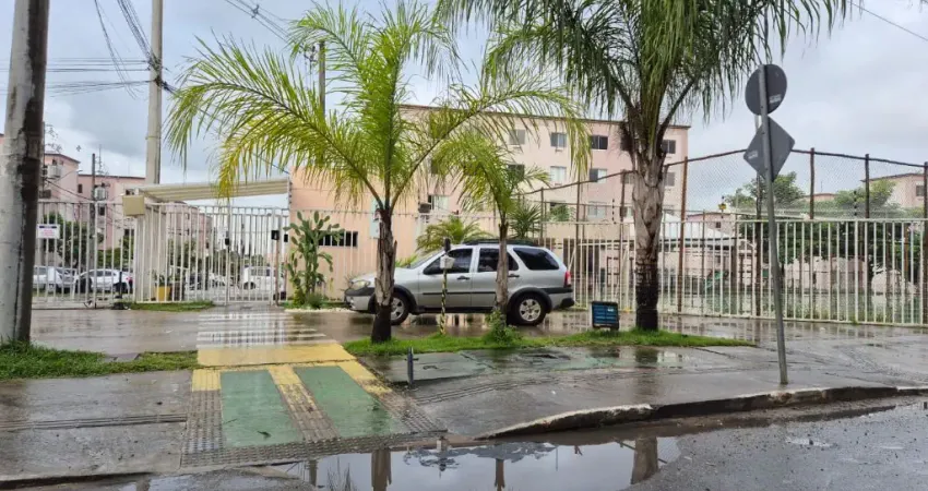 Apartamento Dois Quartos para Venda em Lauro de Freitas
