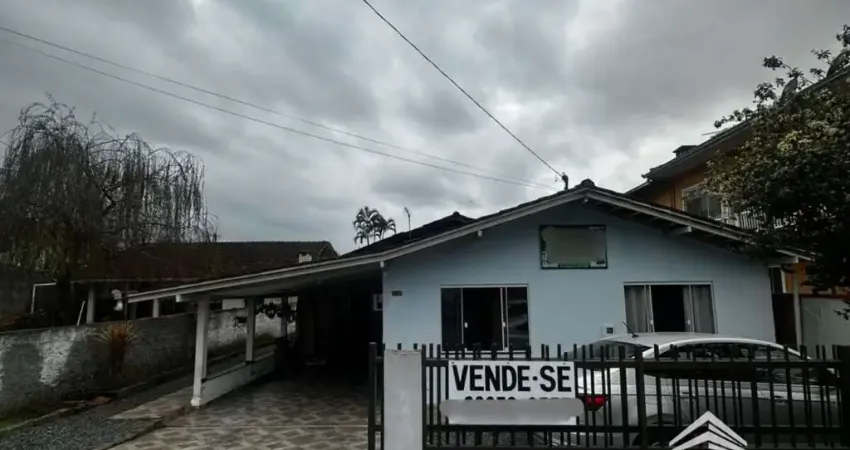 Casa para Venda em Joinville, Comasa, 3 dormitórios, 2 banheiros, 3 vagas