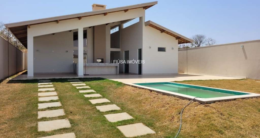 Casa em condomínio fechado com 4 quartos à venda na RUA JG, Zona Rural, Rifaina