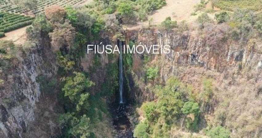 Chácara / sítio à venda na R, C, Centro, Cássia dos Coqueiros