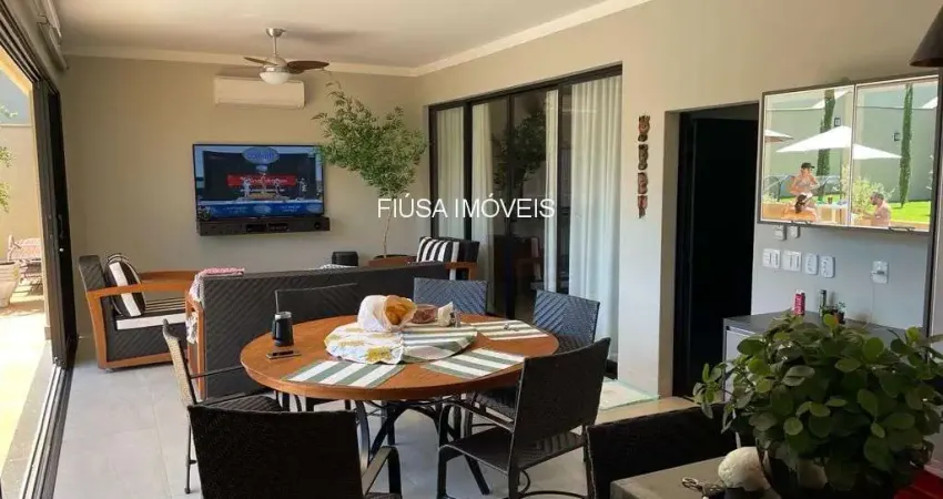 Casa com 3 quartos à venda na Avenida Waldemar Fázio, 6, Royal Park, Ribeirão Preto