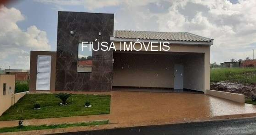 Casa em condomínio fechado com 3 quartos à venda na CRAVINHOS, Centro, Cravinhos