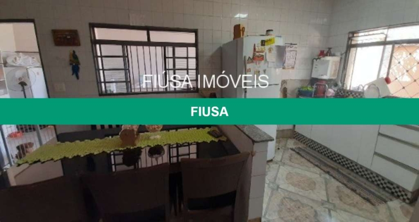 Casa com 3 quartos à venda na Rua Alcides Cosenzo, 01, Jardim das Palmeiras, Ribeirão Preto
