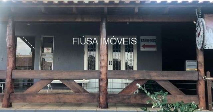 Casa com 3 quartos à venda na rua 1, 1, Centro, Rifaina
