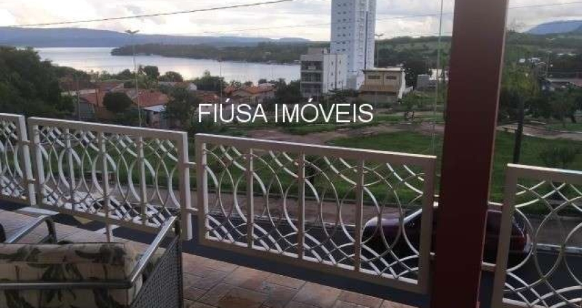 Casa com 3 quartos para alugar na R,, 1, Centro, Rifaina