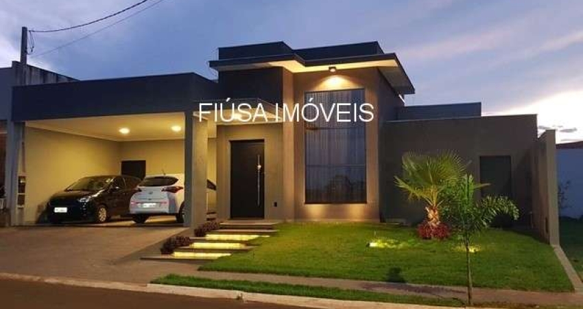 Casa em condomínio fechado com 3 quartos à venda na RUA 1, Centro, Cravinhos