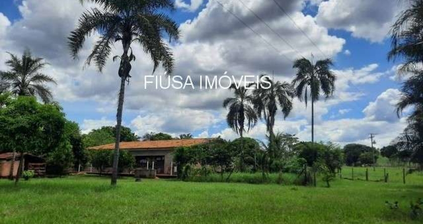 Chácara / sítio com 4 quartos à venda na RUA 1, 1, Zona Rural, Rifaina