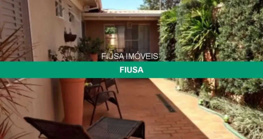 Casa com 3 quartos à venda na Rua Maria Candida, 150, 1, Jardim Zara, Ribeirão Preto