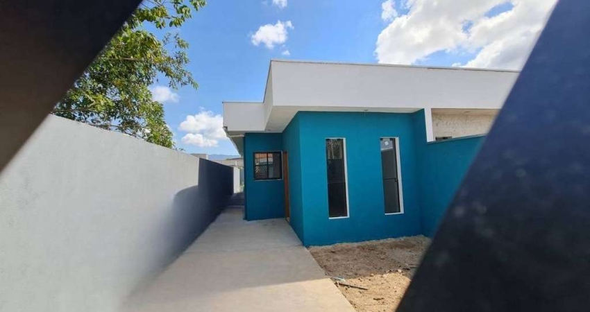 Casa À Venda, 2 Dormitórios. Morro do Algodão, Caraguatatuba.