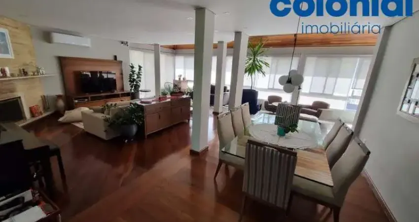 LINDA CASA COM 04 SUÍTES E PISCINA CLIMATIZADA NO CAPITAL VILLE.