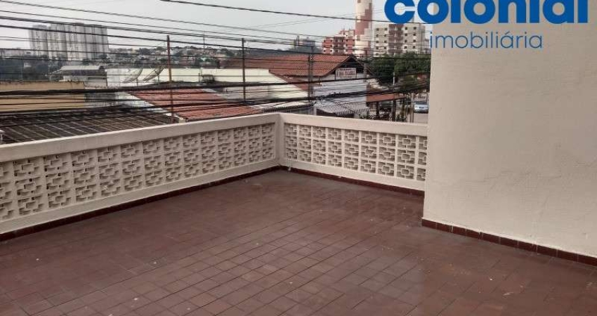 Sobrado em Jundiaí-SP, Vila das Hortências: 2 quartos, 2 salas, 4 banheiros, 4 vagas e 229m².