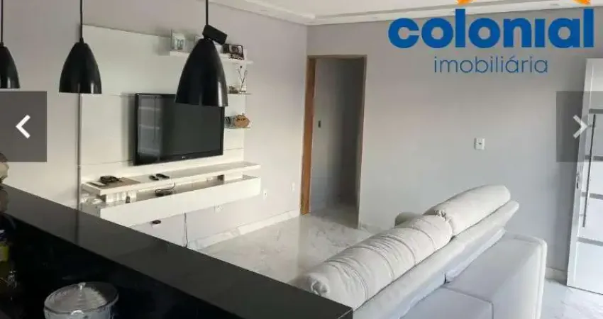 CASA COM 3 QUARTOS/1 SUÍTE E AMPLO TERRENO, VILA PRIMAVERA, JARINÚ SP.