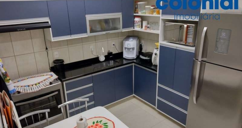 EXCELENTE CASA EM TERRENO AMPLO COM 3 QUARTOS , SUÍTE E CHURRASQUEIRA