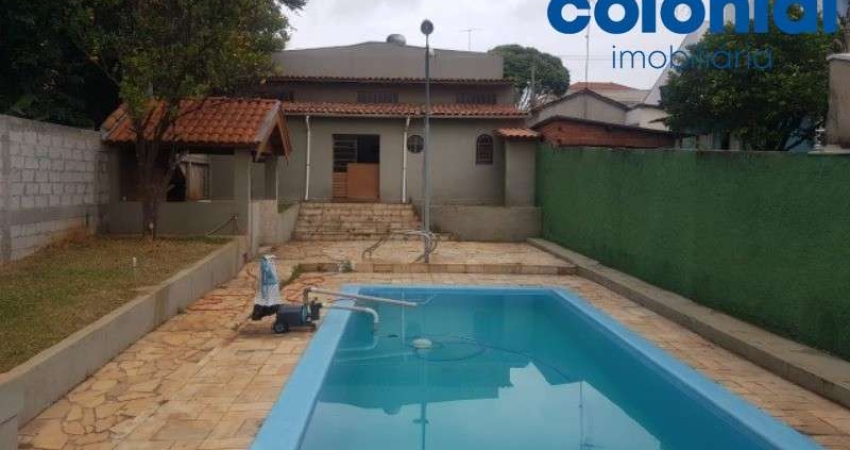 OPORTUNIDADE: 02 CASAS EM TERRENO DE 600 MTS NA AV SÃO PAULO.