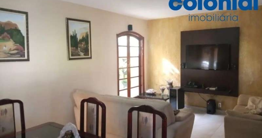 LINDA CASA TÉRREA COM 3 DORMITÓRIOS/1 SUÍTE
