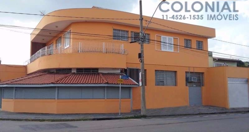 SOBRADO COM SALÃO COMERCIAL, 03 VAGAS, 05 BANHEIROS, 04 DORMITÓRIOS - Vila Rio Branco, Jundiaí