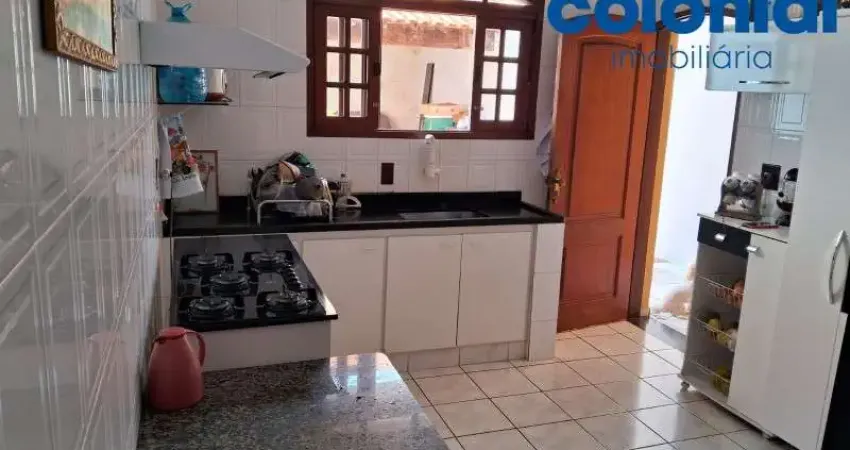 SOBRADO A VENDA 209m², COM 3 DORMITÓRIOS SENDO 1 SUÍTE COM 1 VAGA DE GARAGEM JARDIM MARIA DE FÁTIMA.JARDIM MARIA DE FÁTIMA, VÁRZEA PAULISTA.
