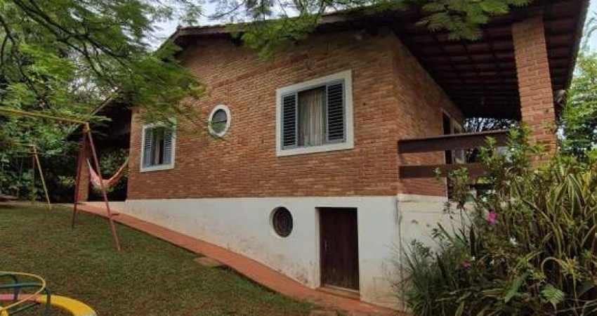 LINDA CHÁCARA COM CASA COM 2 QUARTOS, PISCINA, CHURRASQUEIRA NA ESTÂNCIA SÃO LUIZ EM JARINU
