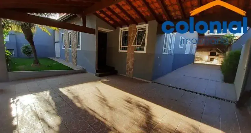 Casa 3 quartos com suíte, churrasqueira e 4 vagas, TÉRREA
