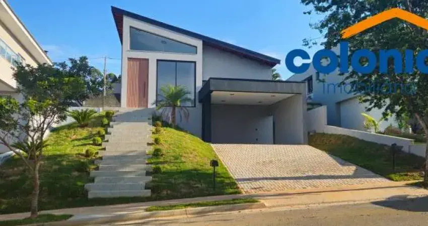 CASA TÉRREA EM CONDOMÍNIO FECHADO, NOVÍSSIMA, COM 3 DORMITÓRIOS SENDO 1 SUÍTE, COM 4 VAGAS E PISCINA.ITAPEMA, ITATIBA.