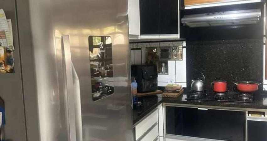 SOBRADO DE 300M², COM 3 DORMITÓRIOS SENDO 1 SUÍTE, COM 2 VAGAS NO GRAMADÃO PRÓXIMO AO UIRAUPURU, JUNDIAÍ.