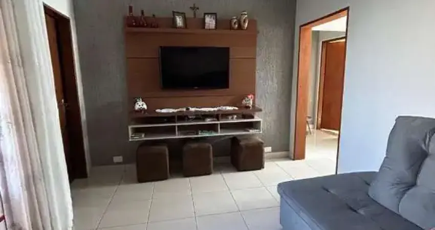 Casa com 2 quartos é área externa com churrasqueira no jardim primavera, várzea paulista.